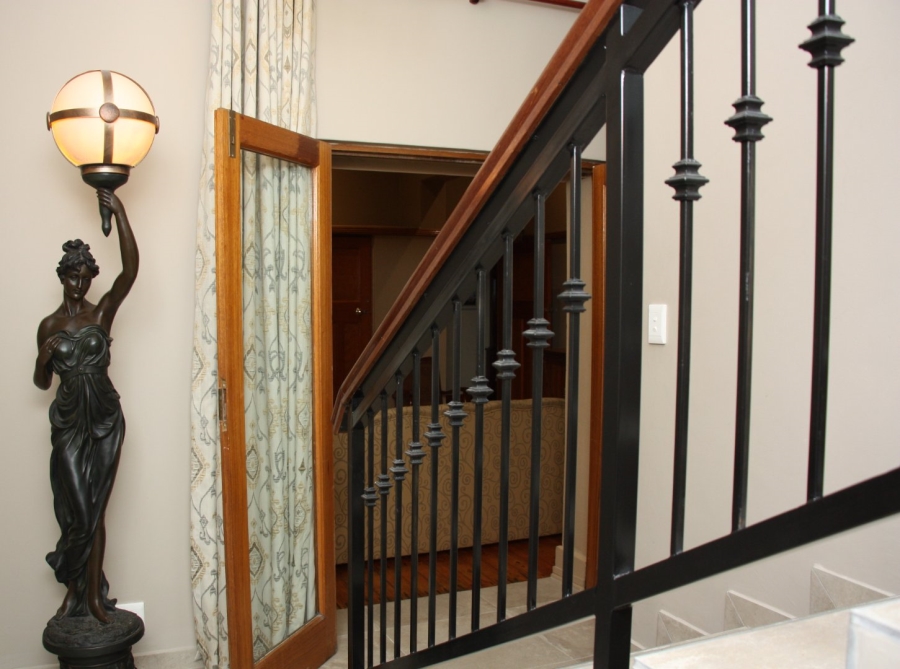 5 Bedroom Property for Sale in Waverley Free State